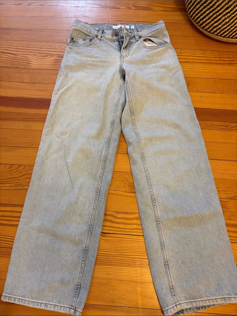 Subdued Light Wash low rise Wide Leg Jeans